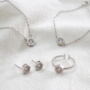 情定一(yī)生(shēng)锆石套裝