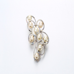 純色銀(yín)胸針