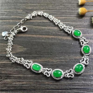 東(dōng)陵石銀(yín)項鏈