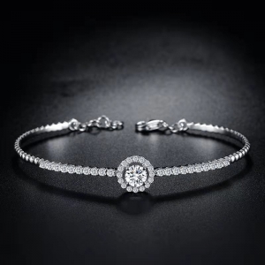 時(shí)尚銀(yín)手镯