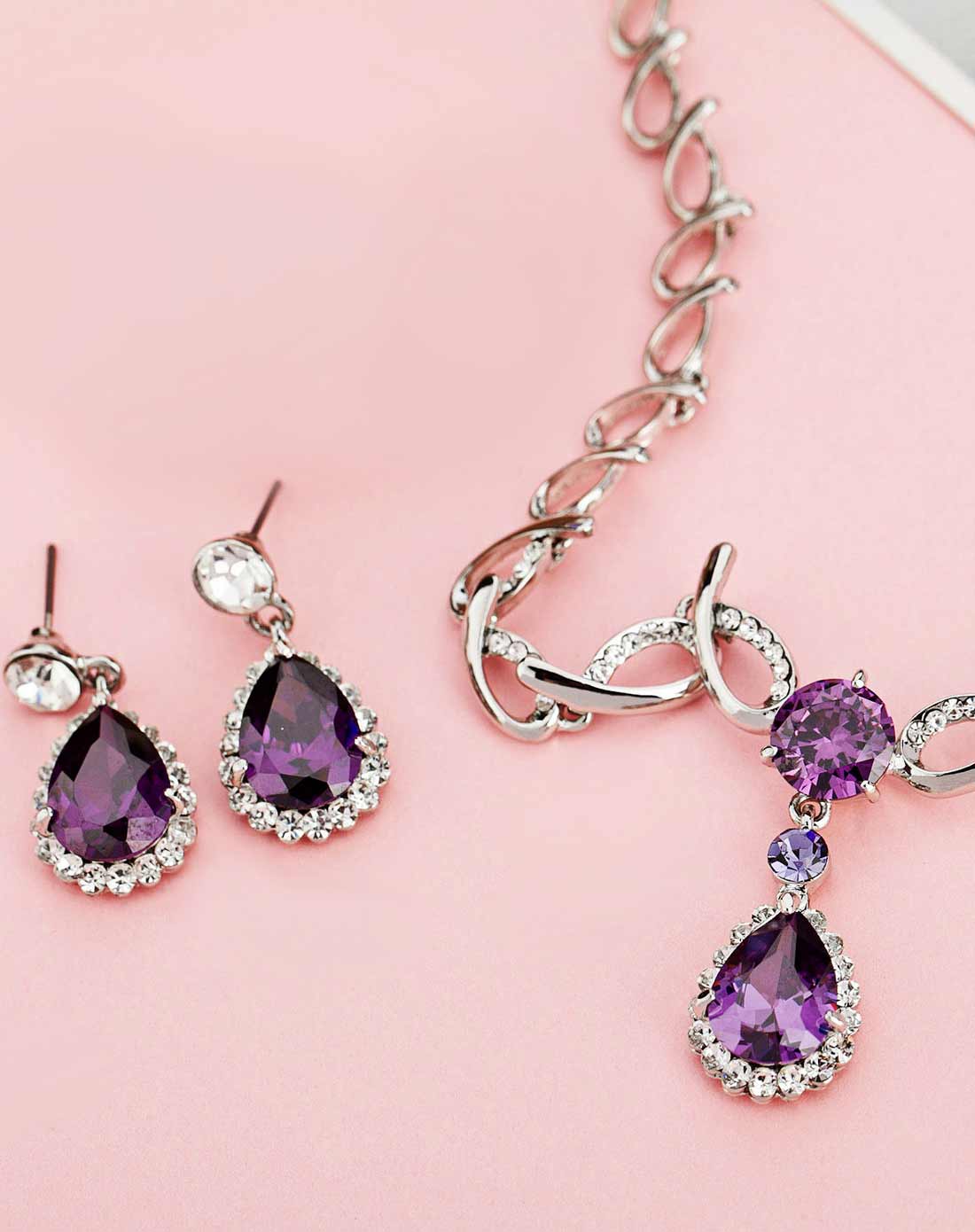 不(bù)鏽鋼項鏈(圖1) 不(bù)鏽鋼項鏈(圖1)