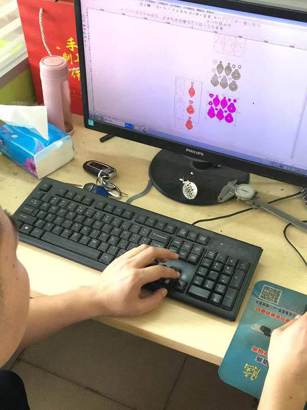 銅銀(yín)工(gōng)藝(圖1)