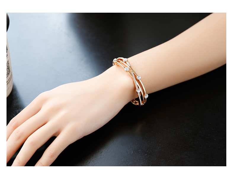 你(nǐ)摘下(xià)手镯,我放(fàng)聲大(dà)哭(圖1) 你(nǐ)摘下(xià)手镯,我放(fàng)聲大(dà)哭(圖1)