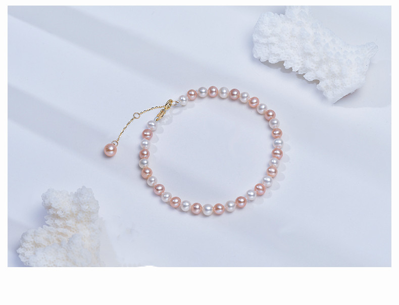 年(nián)輕人(rén)适合佩戴哪種類型的(de)首飾