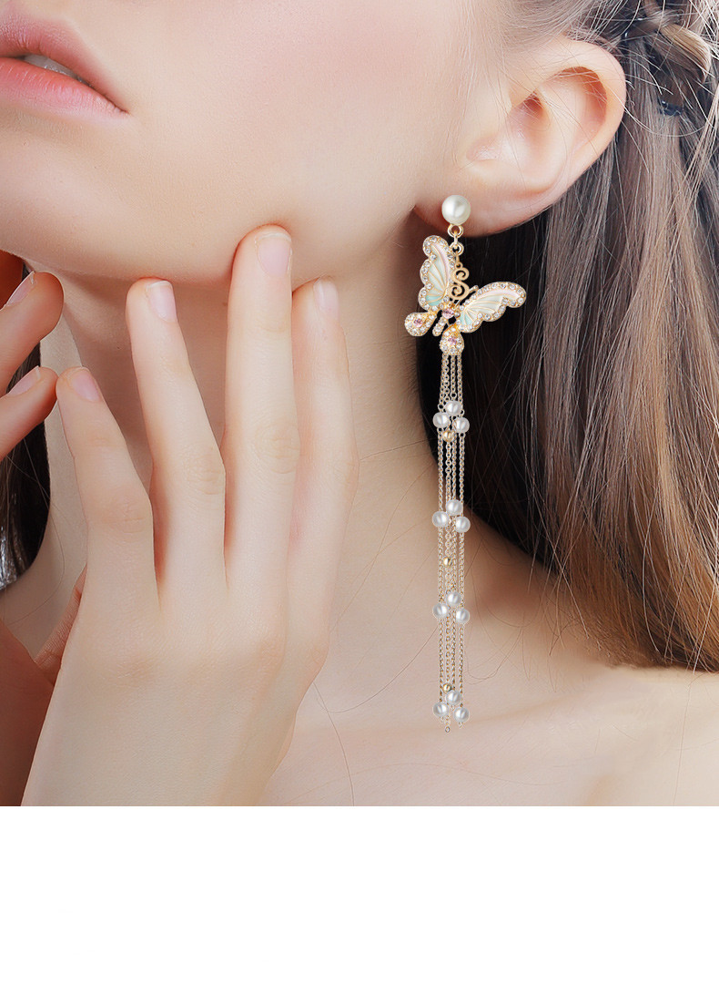 一(yī)生(shēng)隻能(néng)擁有(yǒu)一(yī)件(jiàn)首飾,你(nǐ)會(huì)選擇什(shén)麽