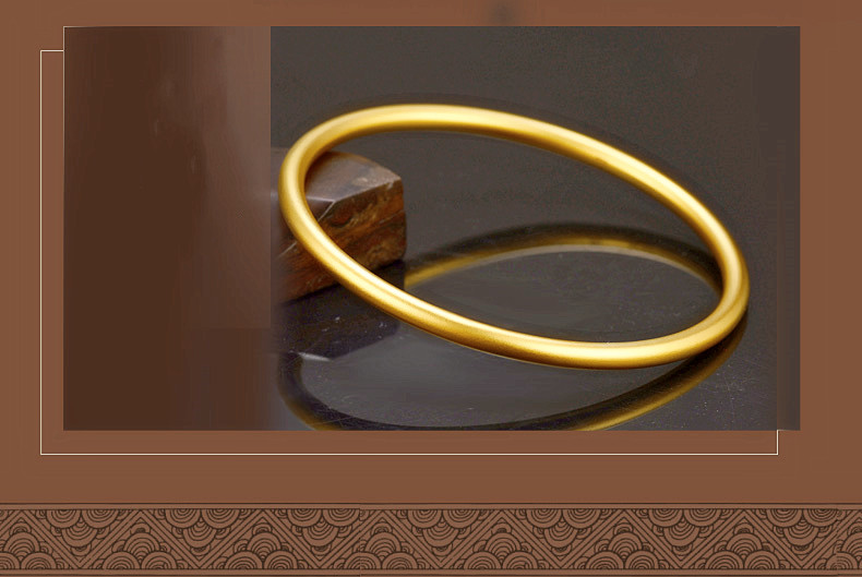 手镯到(dào)底應該戴左手還(hái)是(shì)右手