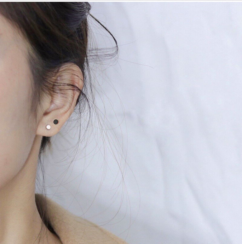 飾品廠(chǎng)告訴你(nǐ)不(bù)鏽鋼耳環可(kě)以保色多(duō)久